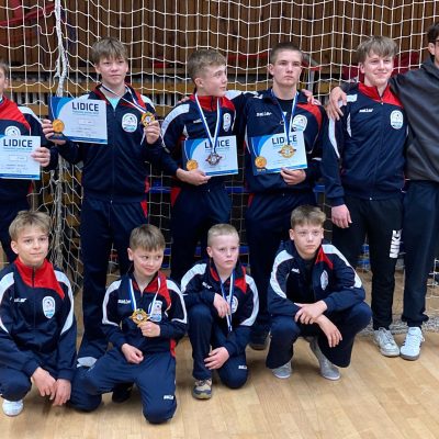 Zleva nahoře: Antonín Brodacký, Dominik Lišťák, Simon Tuf, Jan Navrátil a nastupující generace mladých trenérů Dominik Kubeš a Jakub Šimčík. Zleva dole: Jan Pecka, Vítězslav Malina, Adam Braun a Matyáš Holický.